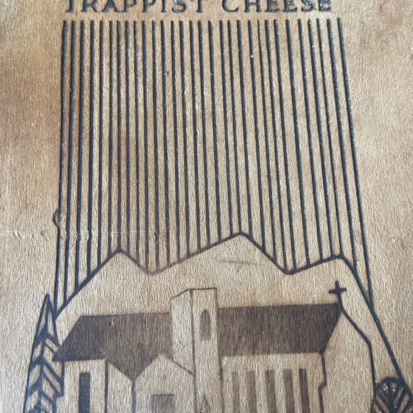 Vintage wooden lid for Trappist cheese vault box cheese board gethsemanen abbey - Picture 5 of 6